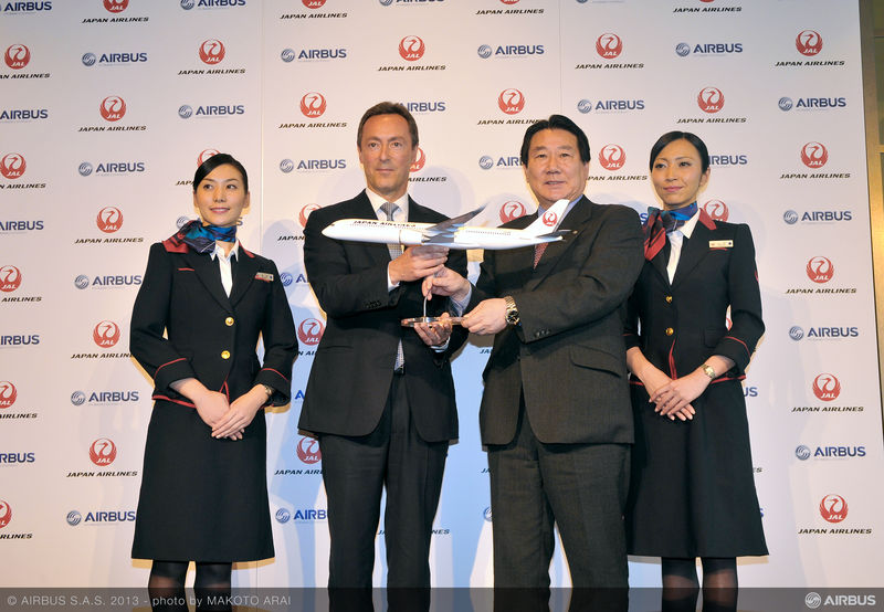 800x600_1381213886_Airbus_JAL_A350_XWB_order_ceremony-1
