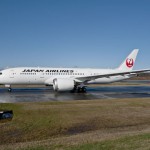JAL 787 Taxis at Paine Field, Everett WA K65615