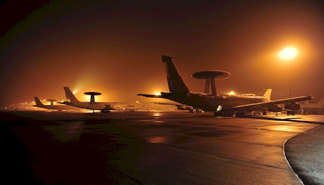 ボーイング、NATO軍からAWACS(早期空中警戒管制機)、E3A『セントリー』のアビオニクス近代化受注。13機で2億5,000万㌦の契約。  TOKYO EXPRESS